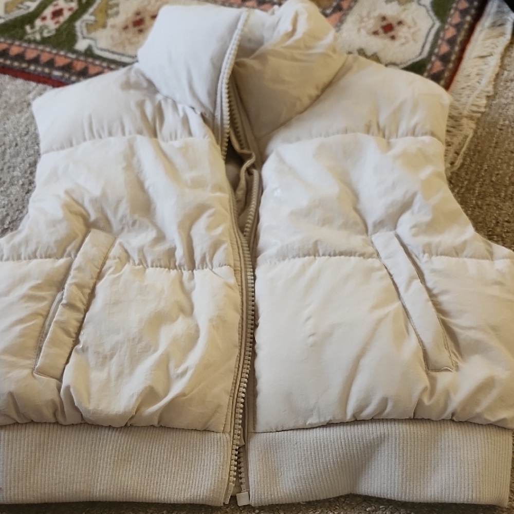 Garage Womans Mini Puff Vest Large